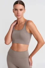 Come up Herringbone Patterned Cross Strap Sports Bra Mahlep Powder sportmaze