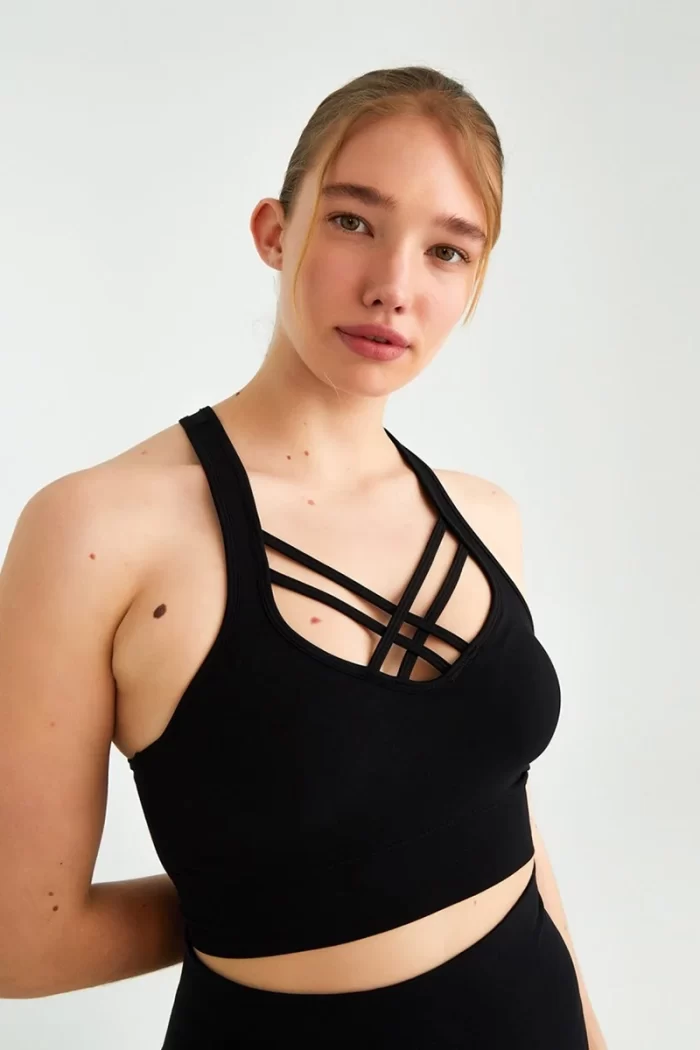 Come up Piping Detailed Sports Bra Black sportmaze