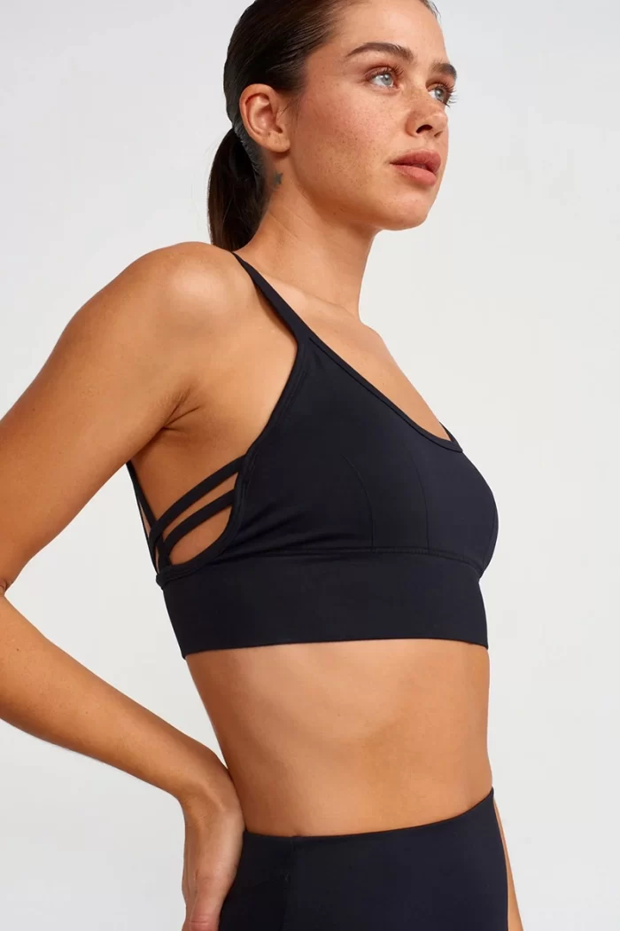 Come up Rope Strap Detailed Sports Bra Black sportmaze