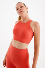 Chest Padded Rib Textured Crop Top