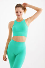 Chest Padded Rib Textured Crop Top