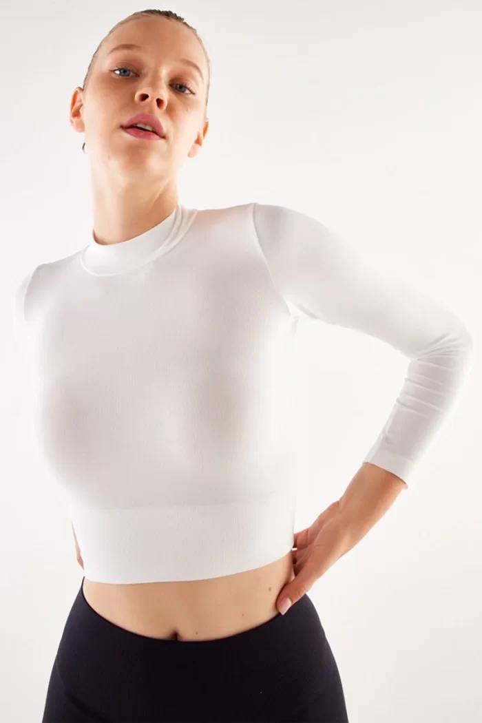 Crop Top Turtleneck White sportmaze