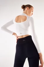 Crop Top Turtleneck White sportmaze
