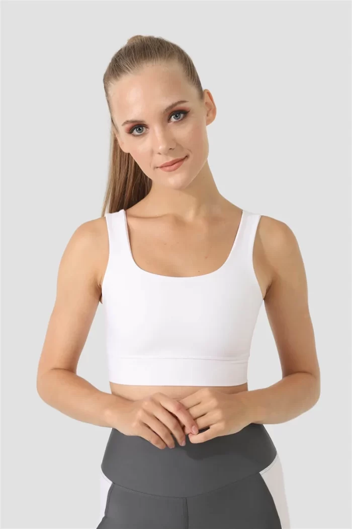 sportmaze Superstacy Square Neck White Sports Bustier