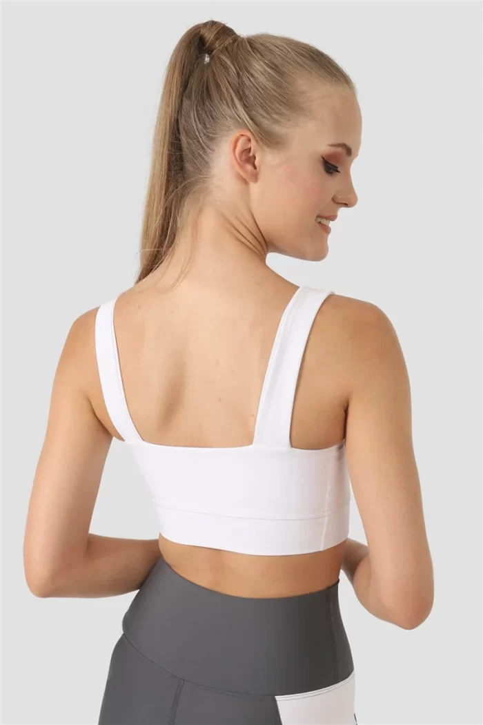 sportmaze Superstacy Square Neck White Sports Bustier