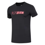 Under Armor black Tshirt sportmaze